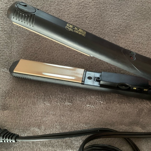 Andis Ceramic Hair Straightener Flat Iron High Heat Multi Heat 1 Inch - Picture 6 of 9